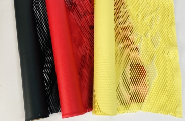 Giảm Thiểu Rác Thải Nhựa Với Giấy Gói Tổ Ong