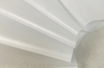 Giấy Bóng Dầu Định Lượng 20-30 gsm: Giải Pháp Đóng Gói Tối Ưu Cho Ngành May Mặc, Da Giày Và Điện Tử 🌟