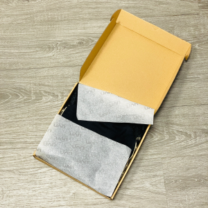 Giấy gói quần áo 4