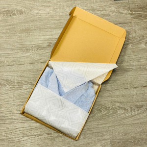 Giấy gói quần áo